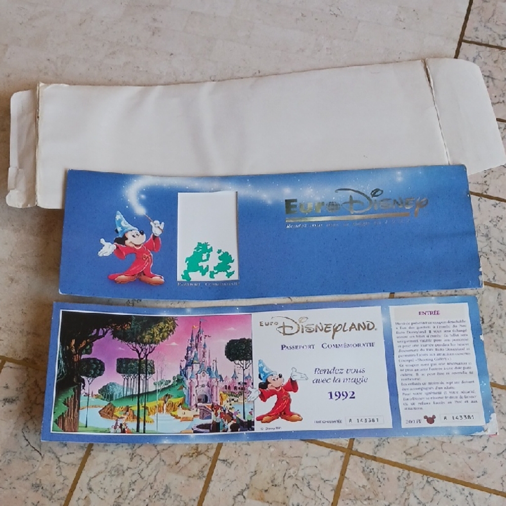 Disney- EURO DISNEY 1992 Admission Collectable Ticket,,,,see Description
